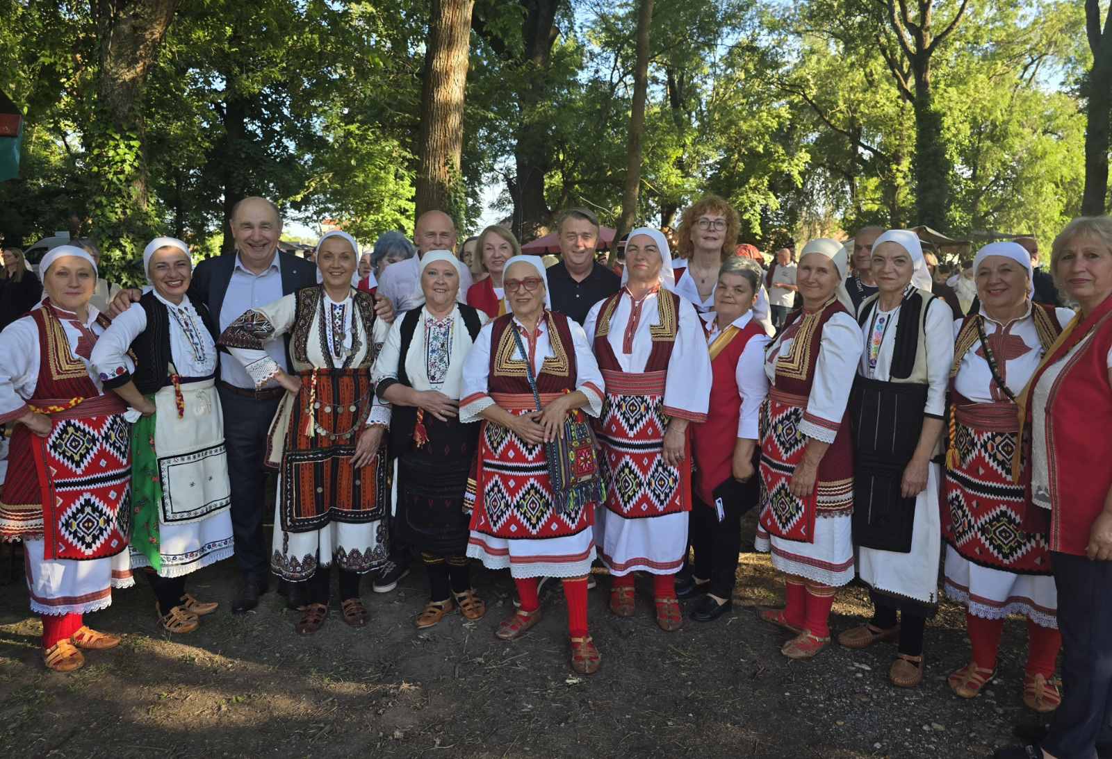 Vikend običaja i kulturne baštine: Svečano otvoreni 26. Međunarodni etno susreti u Bilju