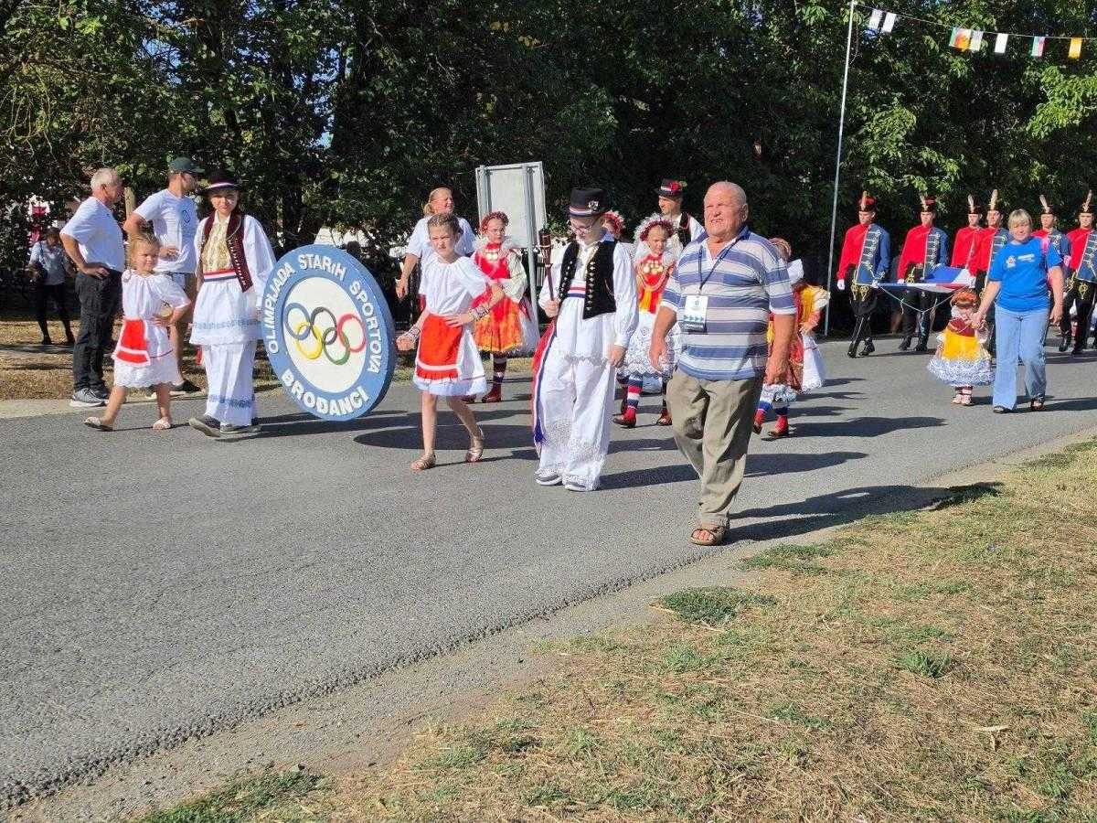 U Brođancima održana 52. Olimpijada starih sportova 