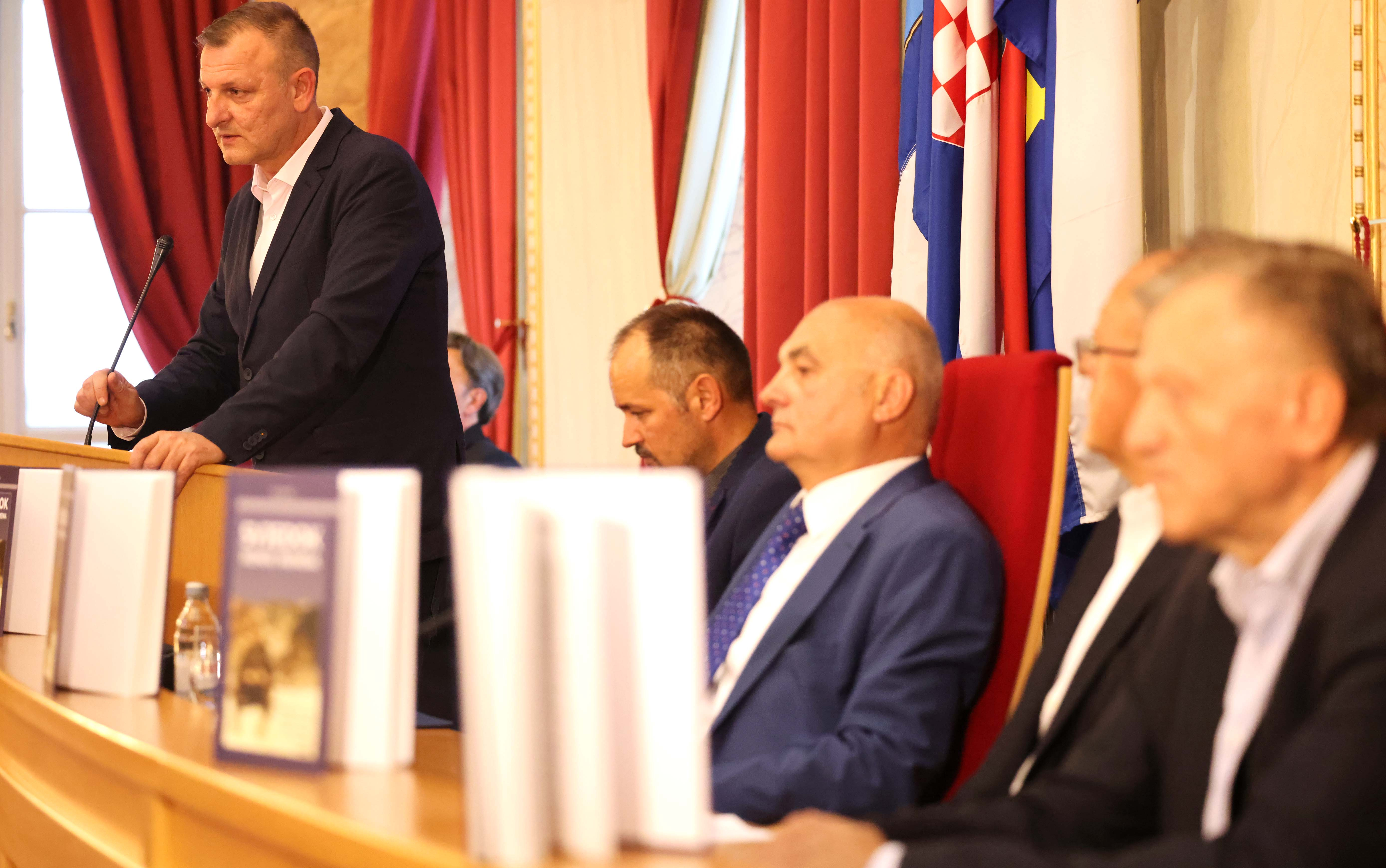 Predstavljena knjiga „Svjedok jednog vremena“ autora generala Ilije Vrljića