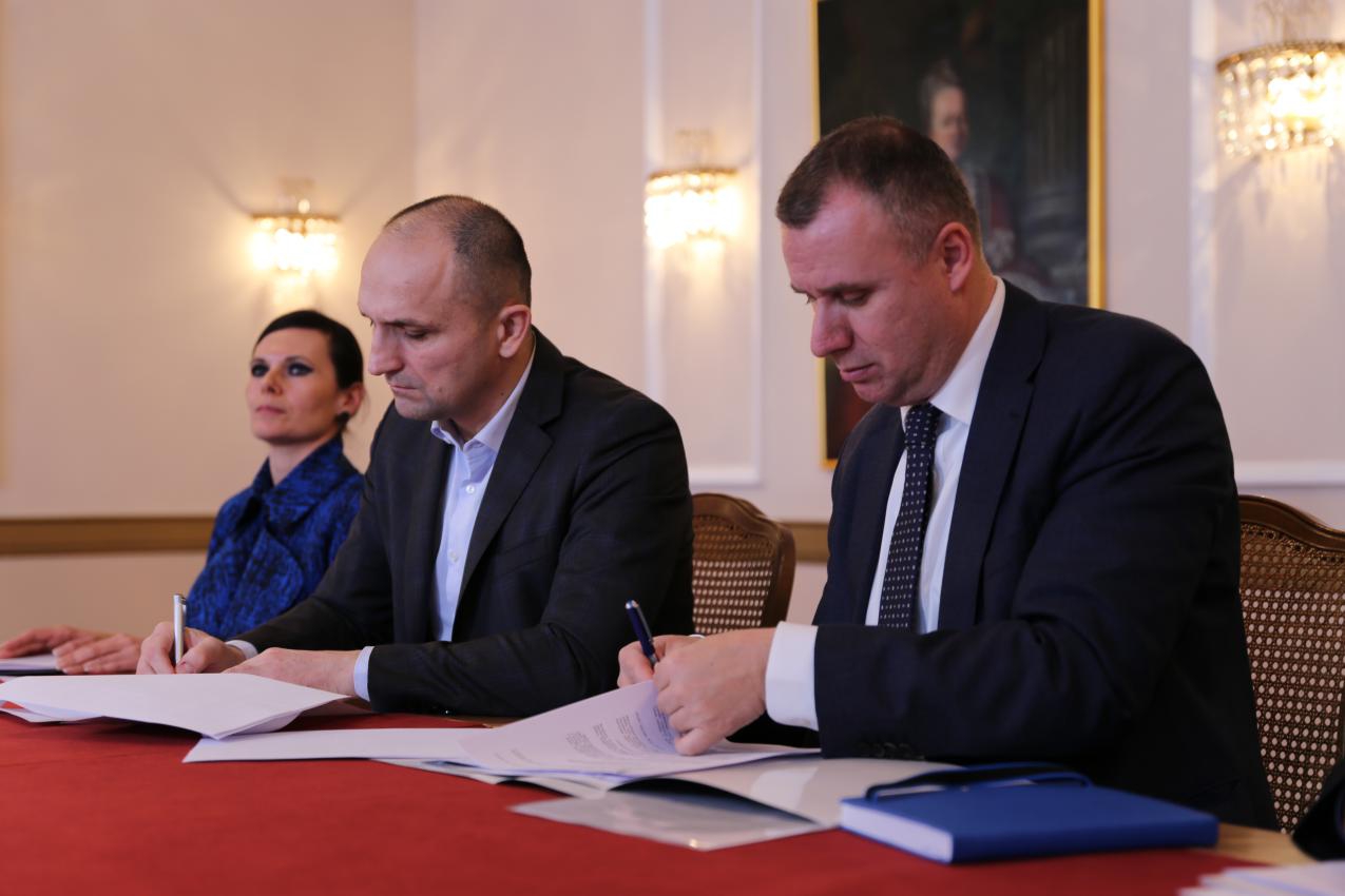 Beskamatni krediti za male i srednje poduzetnike te poduzetnike početnike u Osječko-baranjskoj županiji