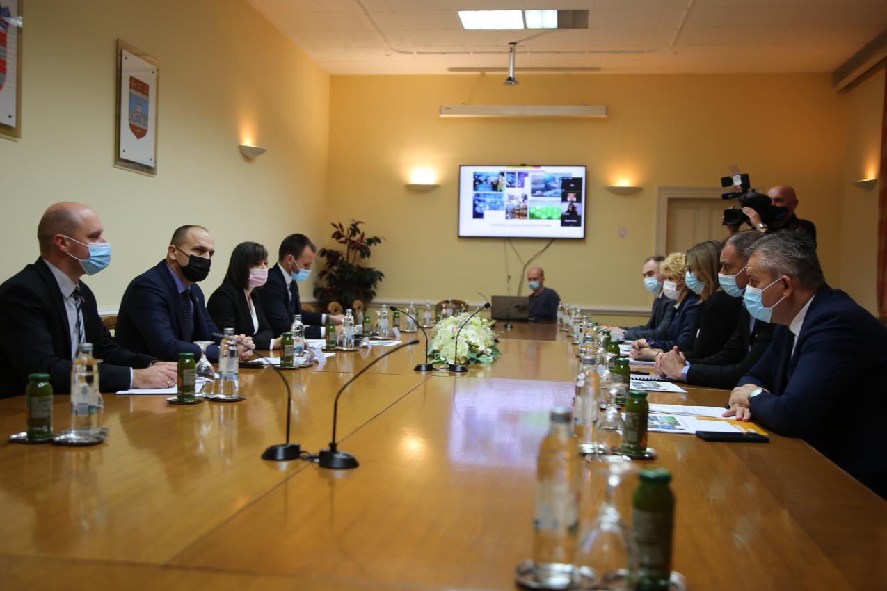 Spremno 160 milijuna eura za industrijsku tranziciju Panonske Hrvatske