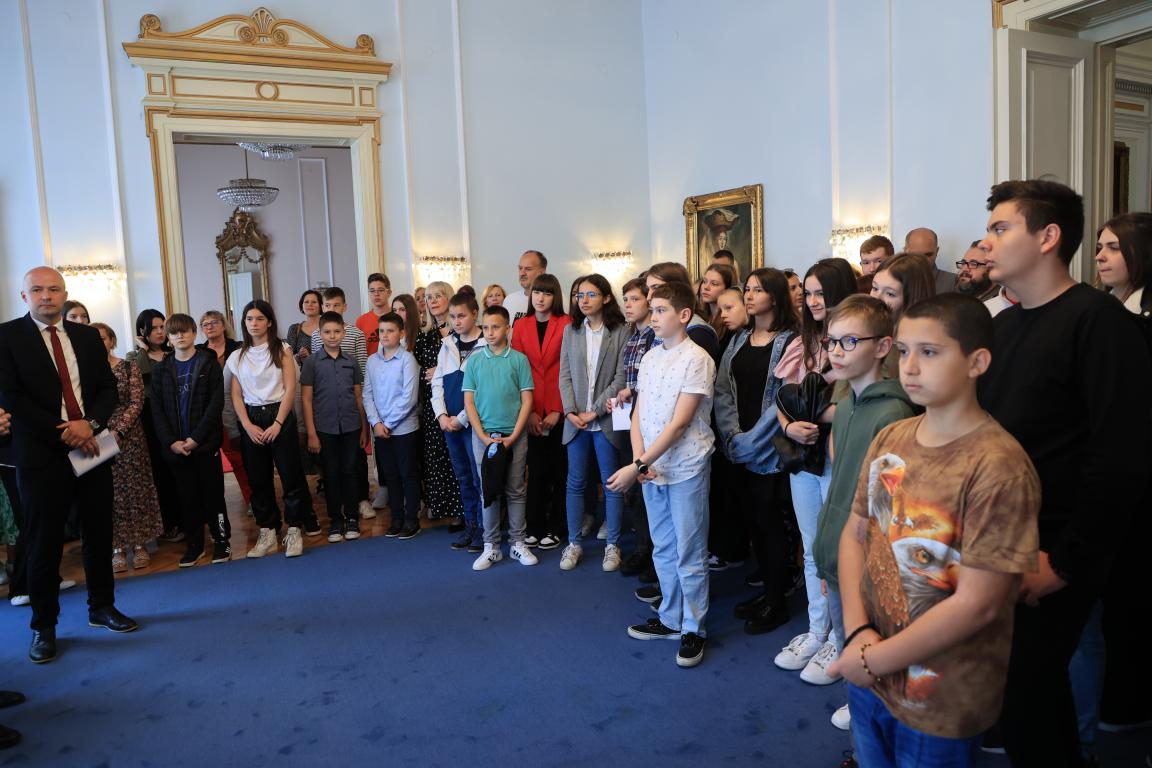 Nagrađivanje izvrsnih učenika i mentora s područja Osječko-baranjske županije