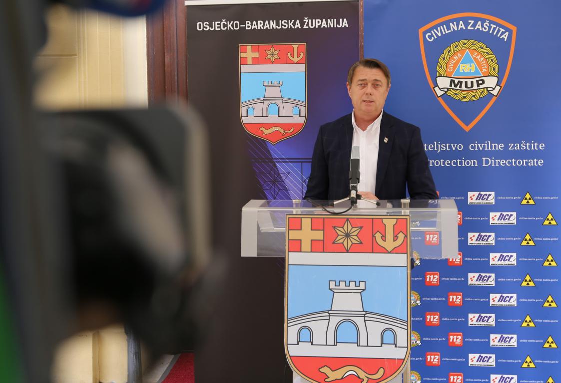 Tri novooboljele osobe, svi su kontakti ranije oboljelih
