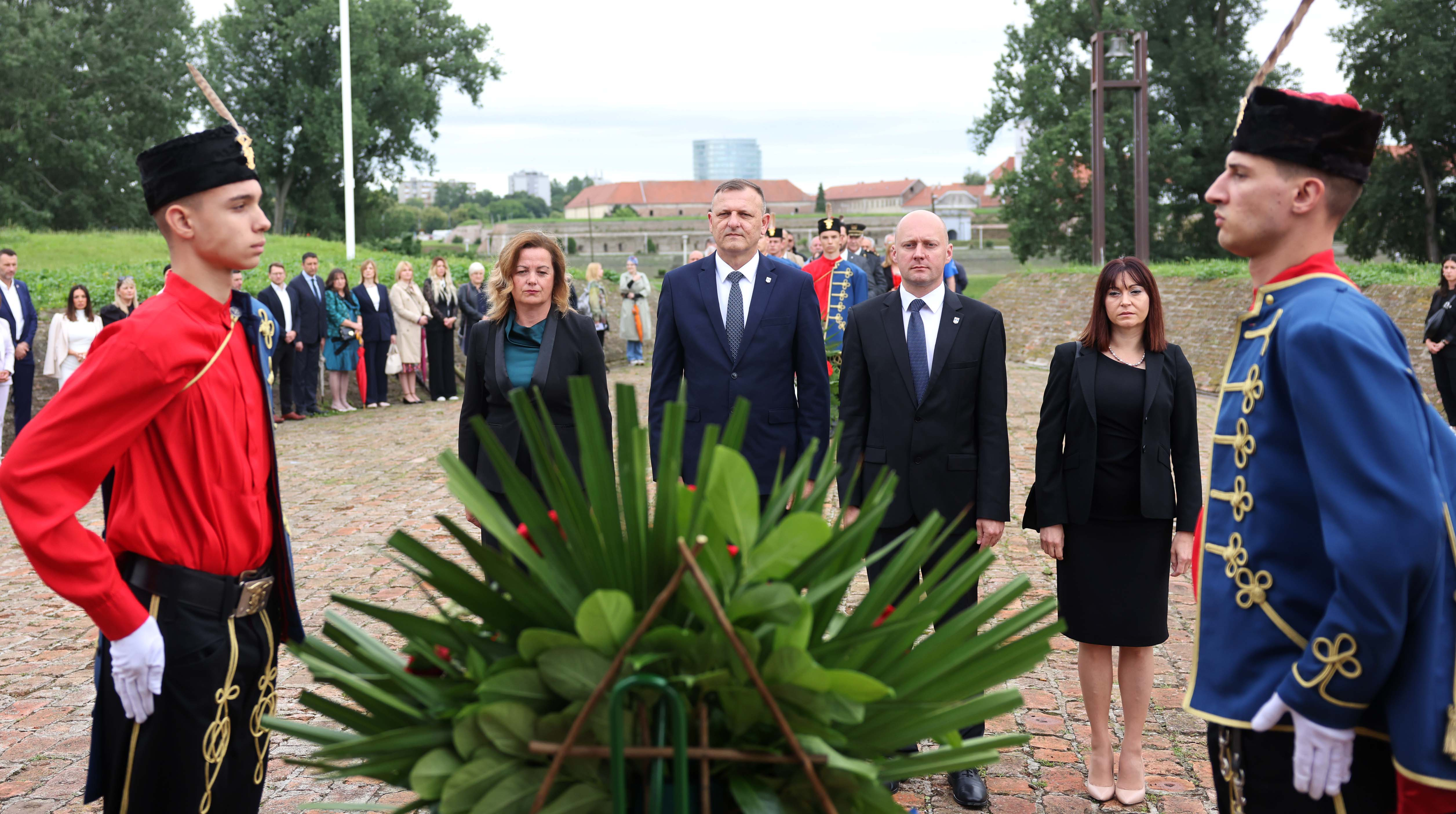 Počast i vječna zahvalnost hrvatskim braniteljima
