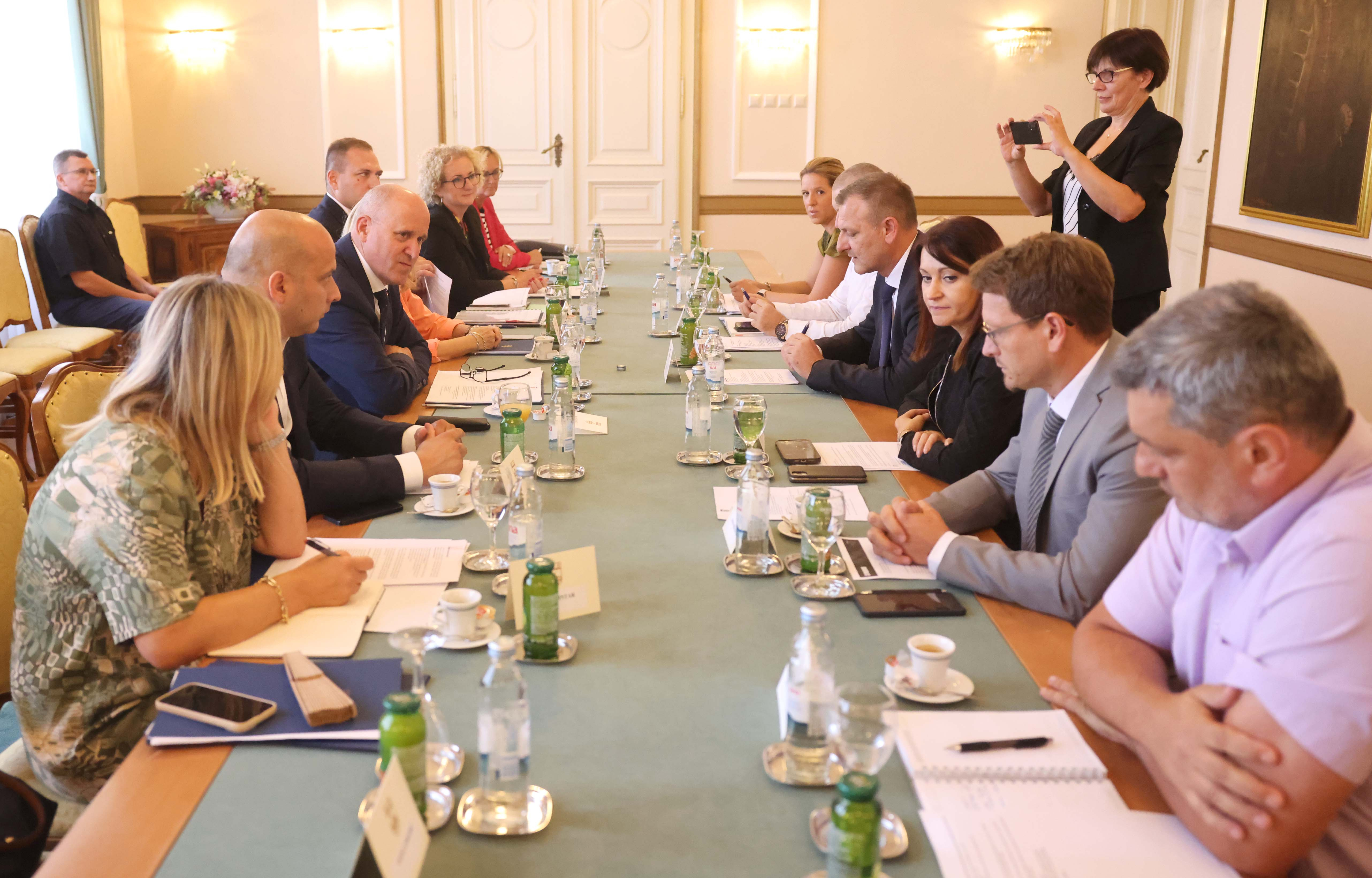 Gotovo milijun eura odobreno za izradu prostornih planova nove generacije i energetsku obnovu u Osječko-baranjskoj županiji