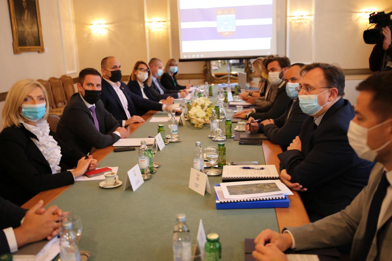 Ministar Tomislav Ćorić u OBŽ: Nastavljaju se projekti RCGO Orlovnjak i korištenja geotermalnih izvora
