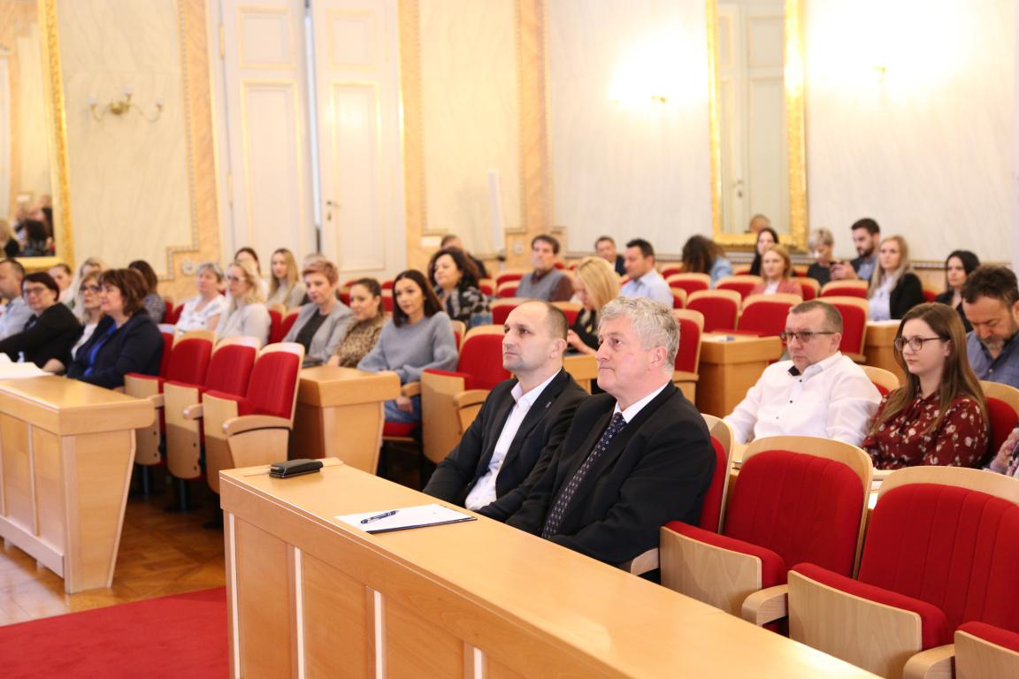 Mala škola protokola u Osijeku