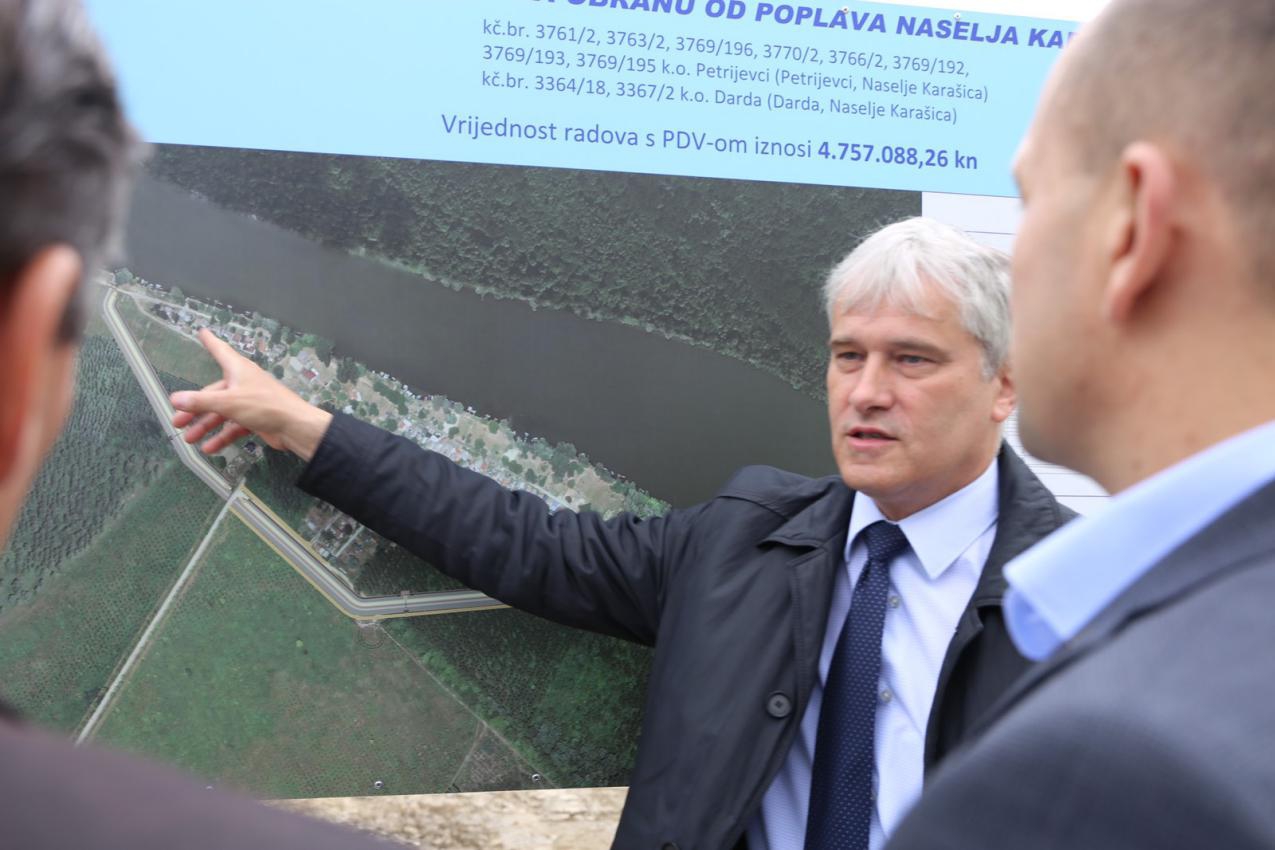 Naselje Karašica dobiva kvalitetan nasip za obranu od poplava