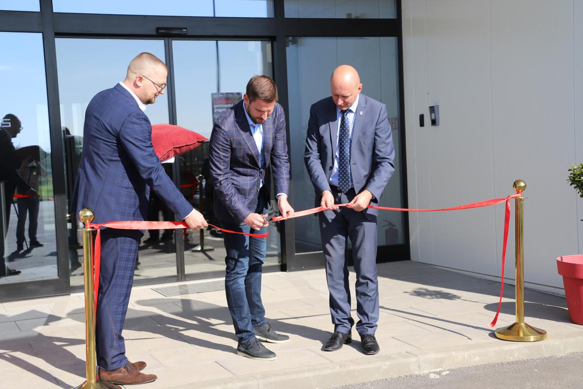 Otvorena tvrtka Comcross Croatia d.o.o. u Industrijskoj zoni Nemetin