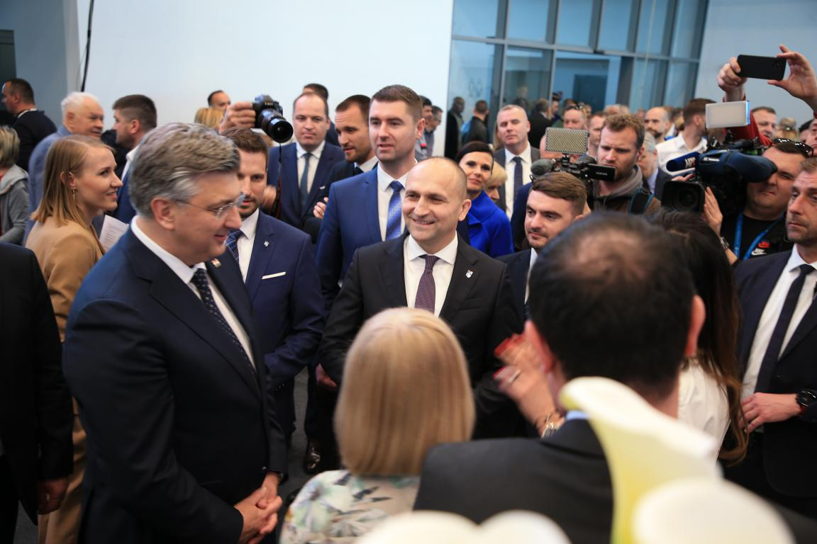 Proljetnim sajmom otvoren Gospodarski centar OBŽ – najmoderniji sajamski prostor na istoku Hrvatske
