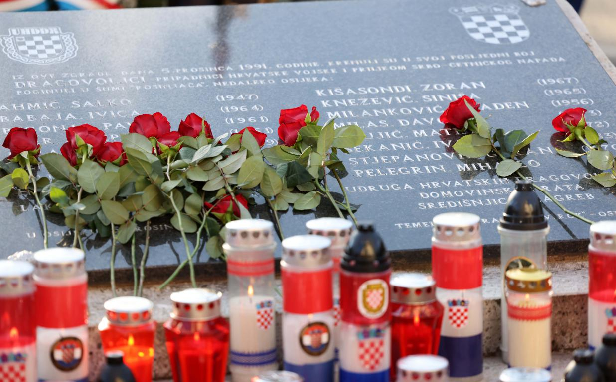 Počast poginulim hrvatskim braniteljima u šumi Rosinjača