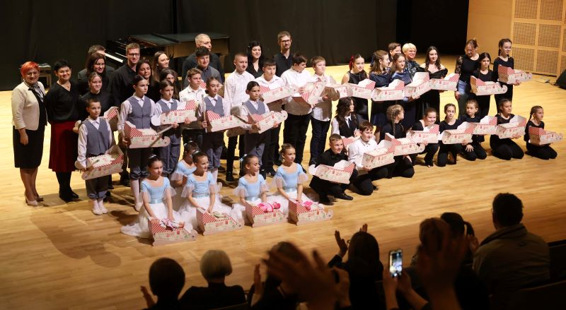 Održan četvrti koncert Božić s glazbenim školama