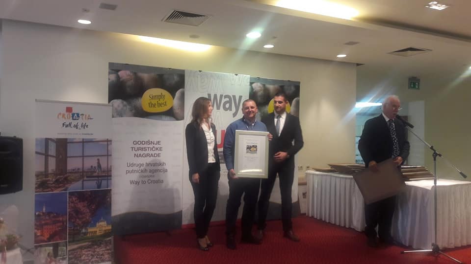 Nagrade ''Simply the best'' u Karanac i Osijek