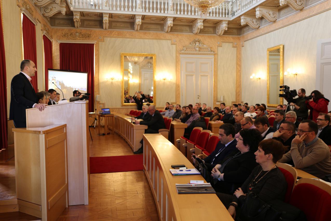 Župan i grado/načelnici o novim zakonima, porezima, zemljištu i suradnji