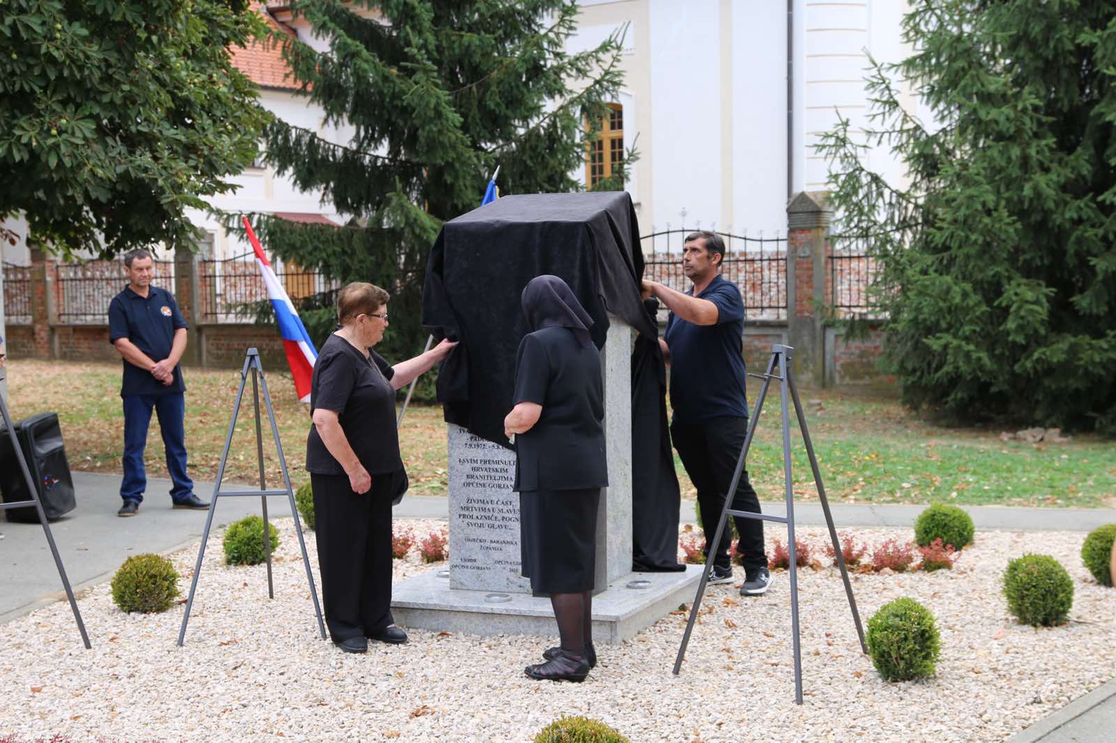 Otkriven spomenik braniteljima u Gorjanima