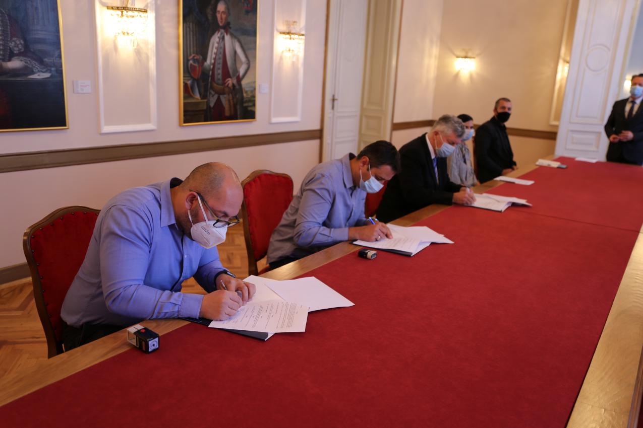 Osječko-baranjska županije omogućila dodatnu edukaciju za 25 dugotrajno nezaposlenih osoba