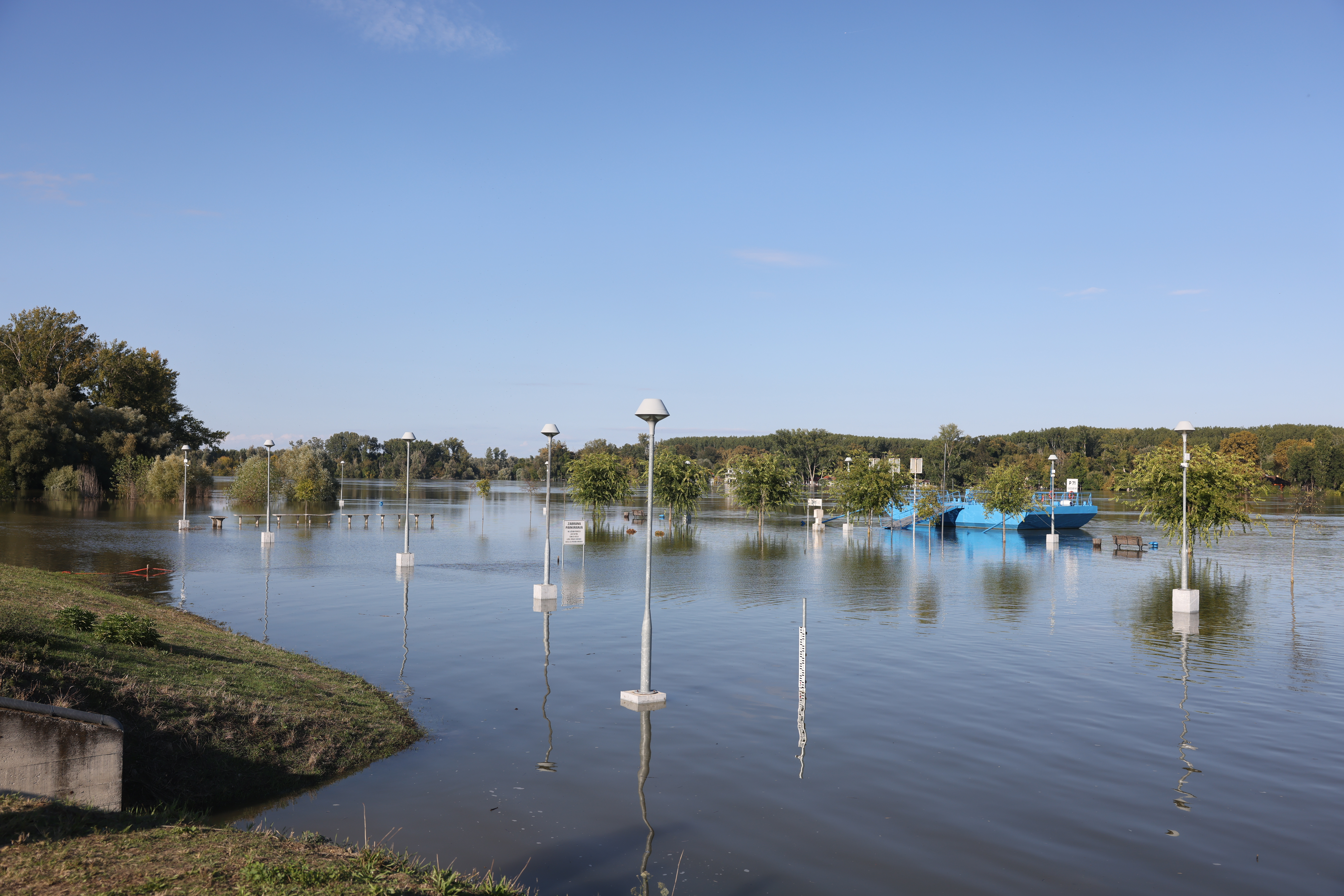 Vrhunac vodenog vala u Batini