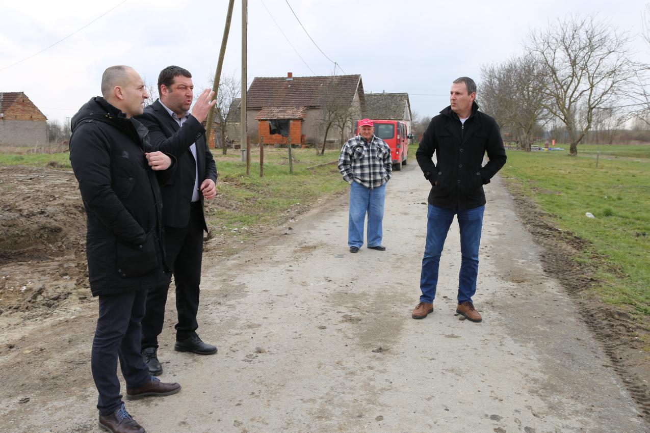 Realizacijom projekata podiže se kvaliteta života u Jagodnjaku i Bolmanu