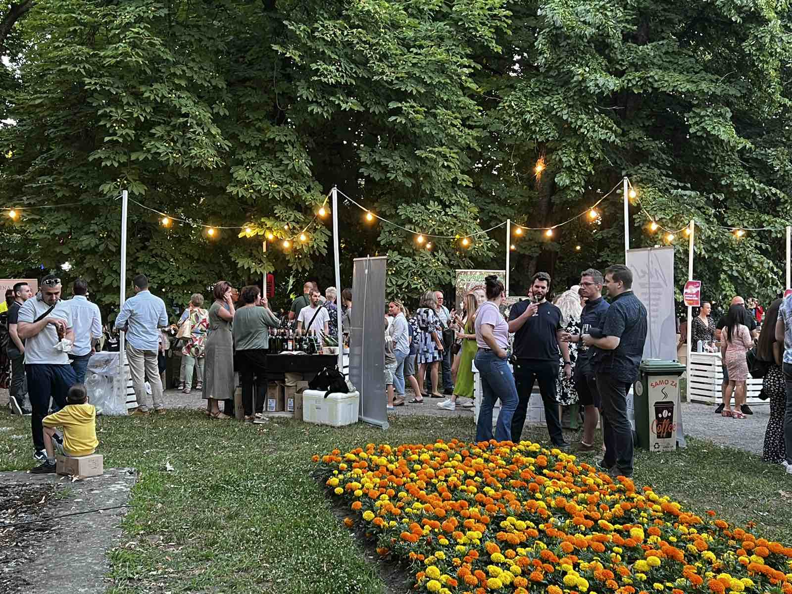 Večer vina i umjetnosti ponovo oduševljava posjetitelje