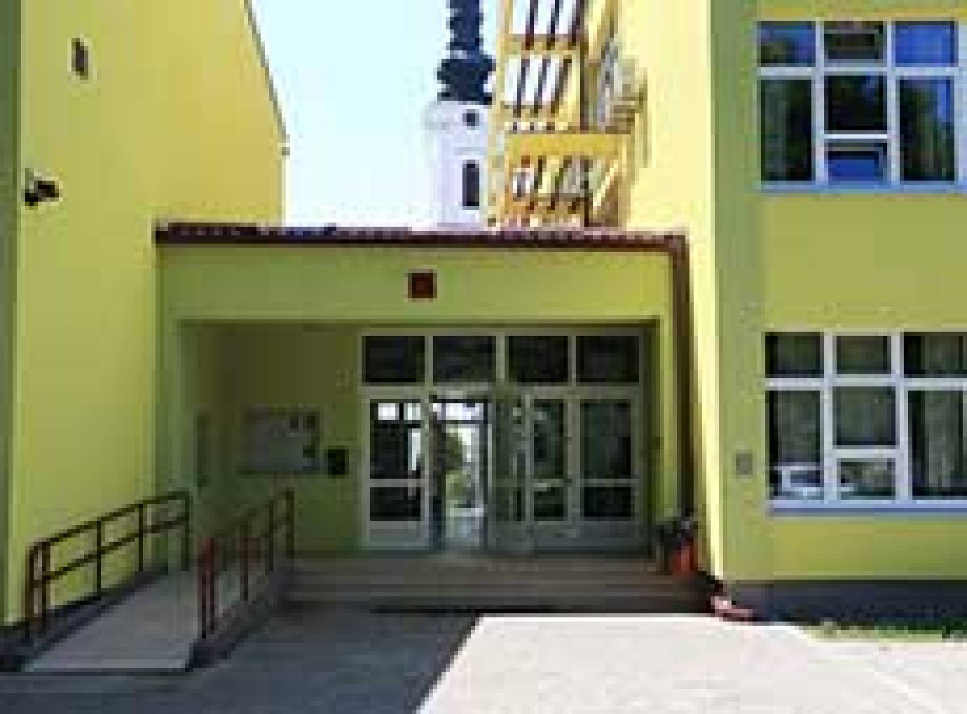 ENERGETSKA OBNOVA ZGRADE OSNOVNE ŠKOLE DALJ KK.04.2.1.03.0026